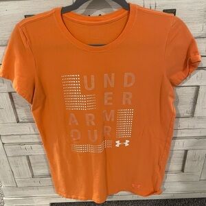 Under Armour. Peachy Orange Color. Short Sleeve Classic Tee. Size Small